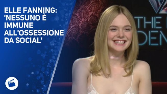 Elle Fanning porta il narcisismo sul grande schermo